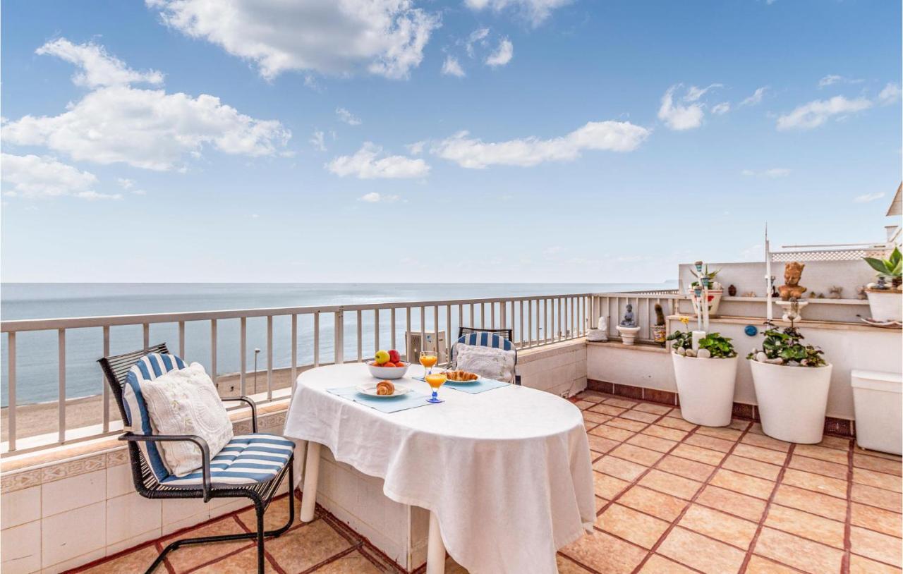 Cozy Apartment In Benalmadena With House Sea View Екстериор снимка